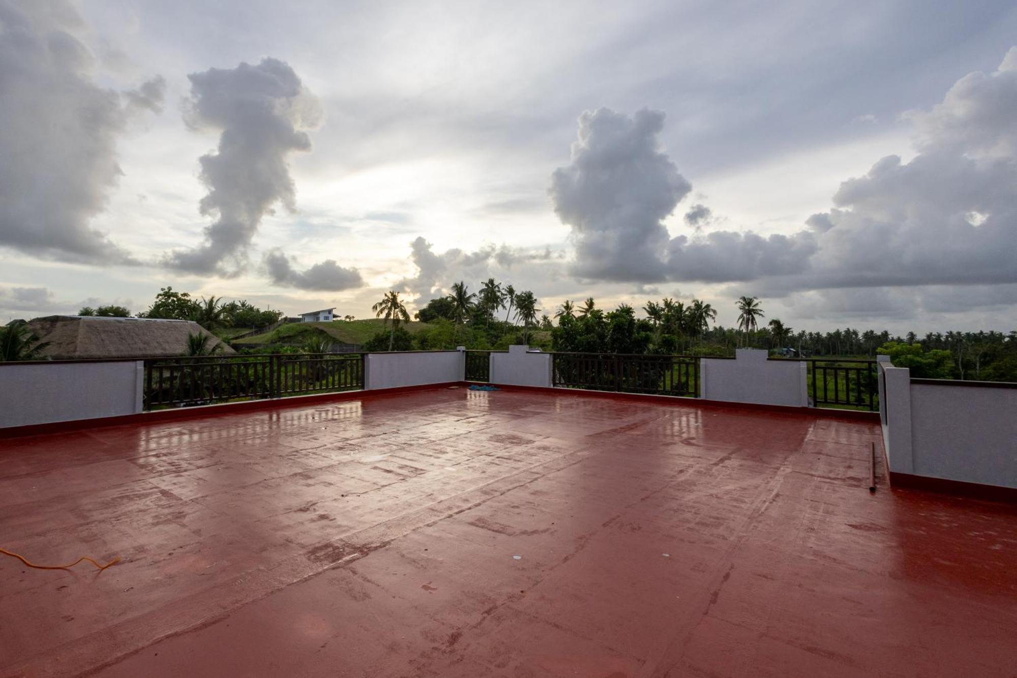 Asgard Resort & Mma Gym General Luna  Esterno foto