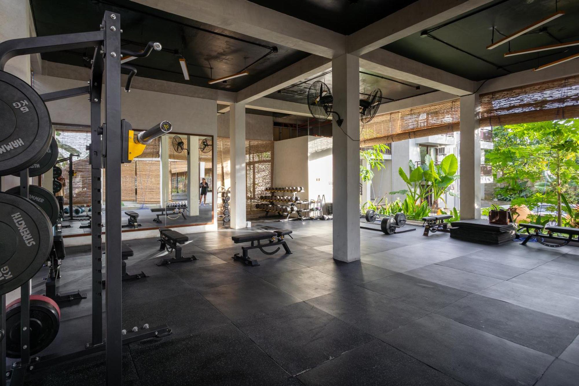 Asgard Resort & Mma Gym General Luna  Esterno foto
